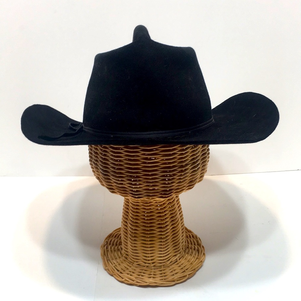Black cowboy hat RESISTOL